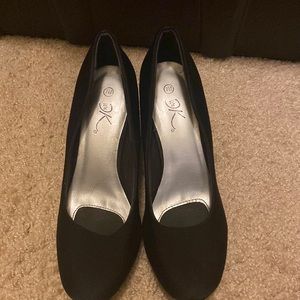 Black high heals worn twice